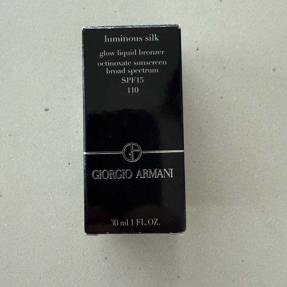 LUMINOUS SILK GLOW LIQUID BRONZER - Picture 6 of 7